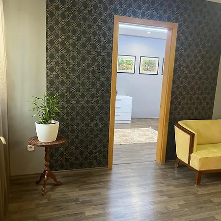 Hotello Apartmanhaz Es Panzio Apartament *