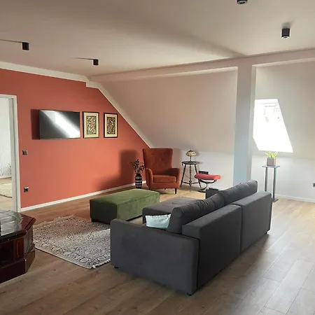 Lägenhet Hotello Apartmanhaz Es Panzio