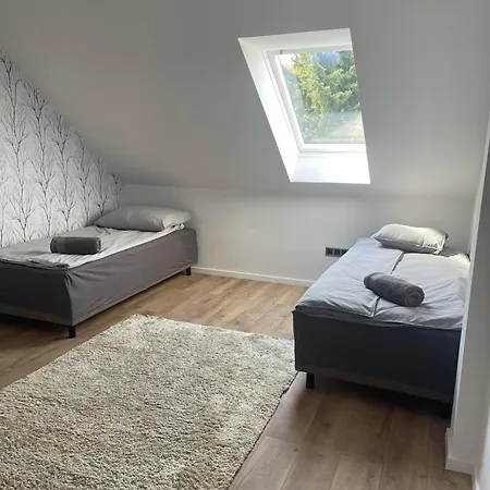 Hotello Apartmanhaz Es Panzio *