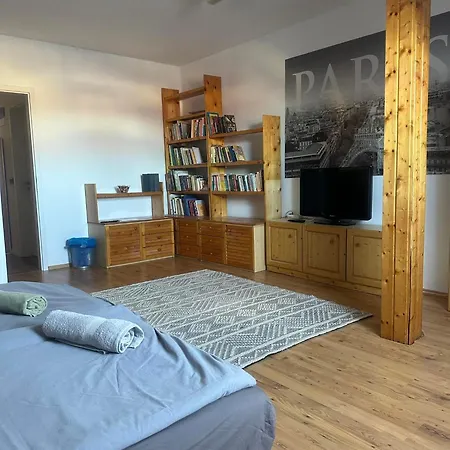 Apartment Hotello Apartmanhaz Es Panzio